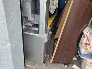 10 x 10 storage unit in Davie, FL
