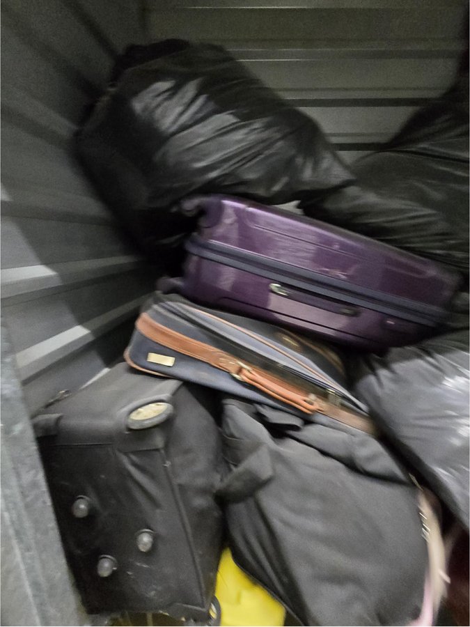 4 x 4 storage unit in Miami, FL