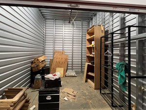 10 x 15 storage unit in Commerce, CA