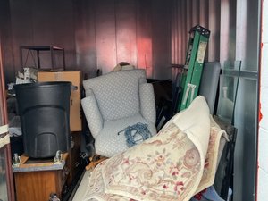 15 x 10 storage unit in El Cajon, CA