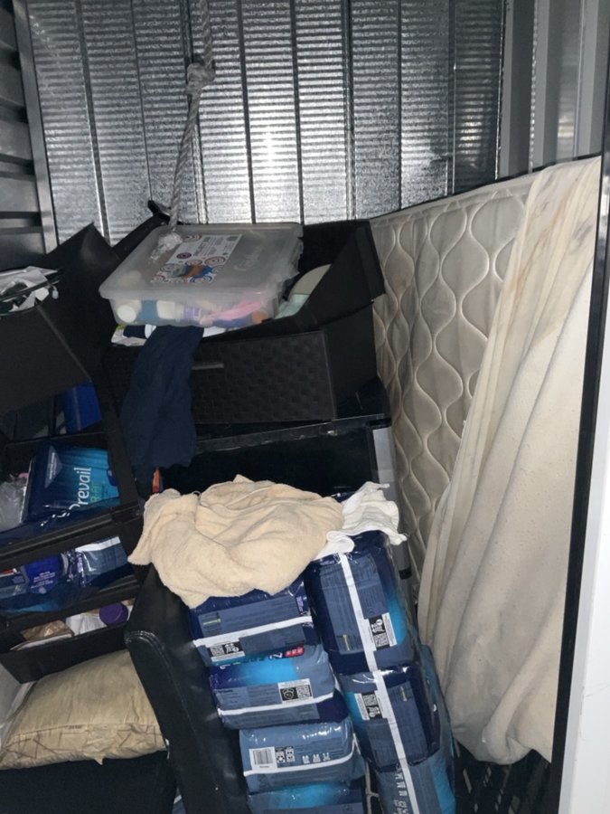 5 x 5 storage unit in San Diego, CA