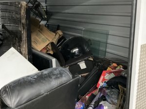 10 x 14 storage unit in San Diego, CA