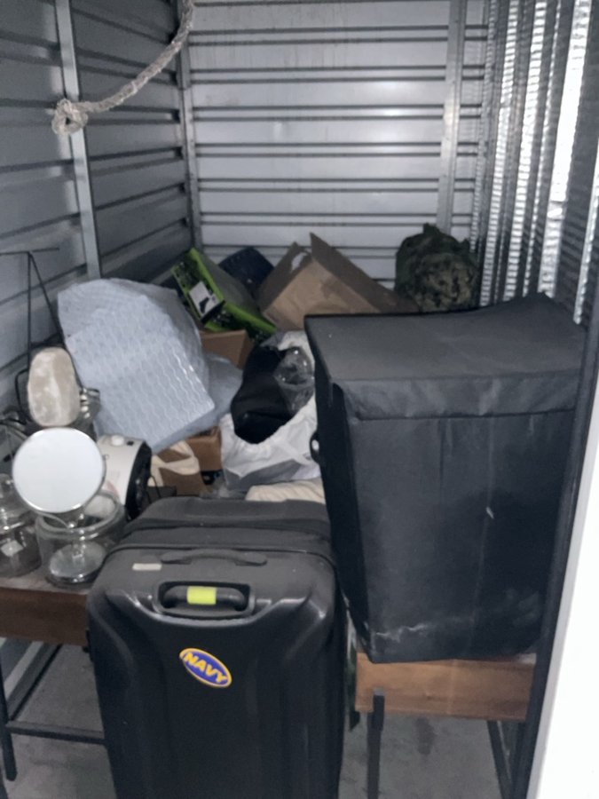 4 x 8 storage unit in San Diego, CA