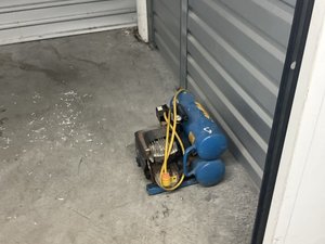 10 x 10 storage unit in San Diego, CA