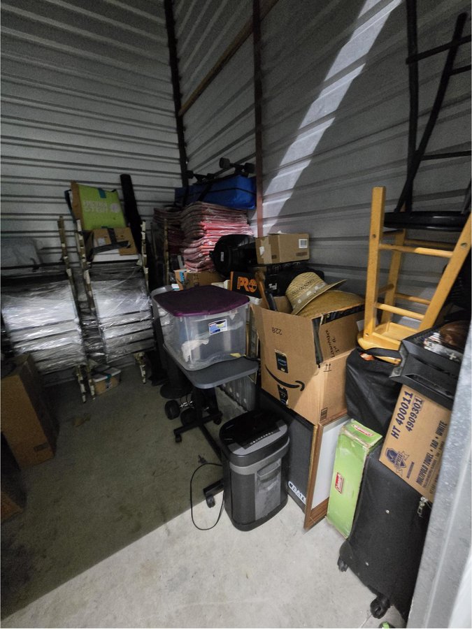 8 x 10 storage unit in Miami, FL