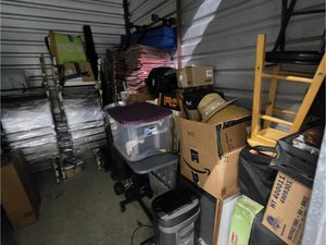 8 x 10 unit in Miami