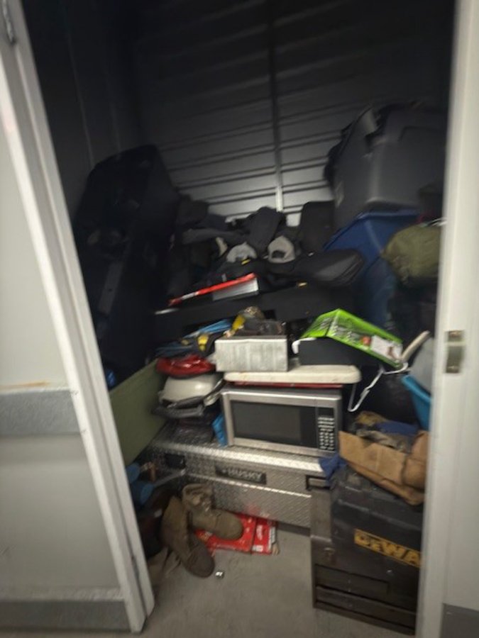 5 x 8 storage unit in La Habra, CA