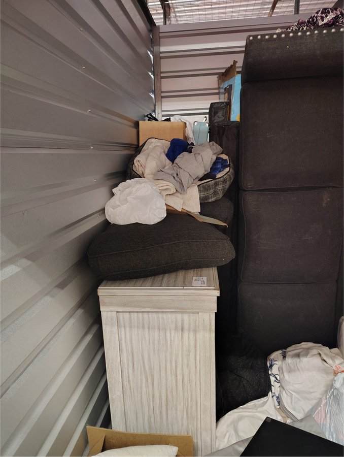 5 x 10 storage unit in Puyallup, WA