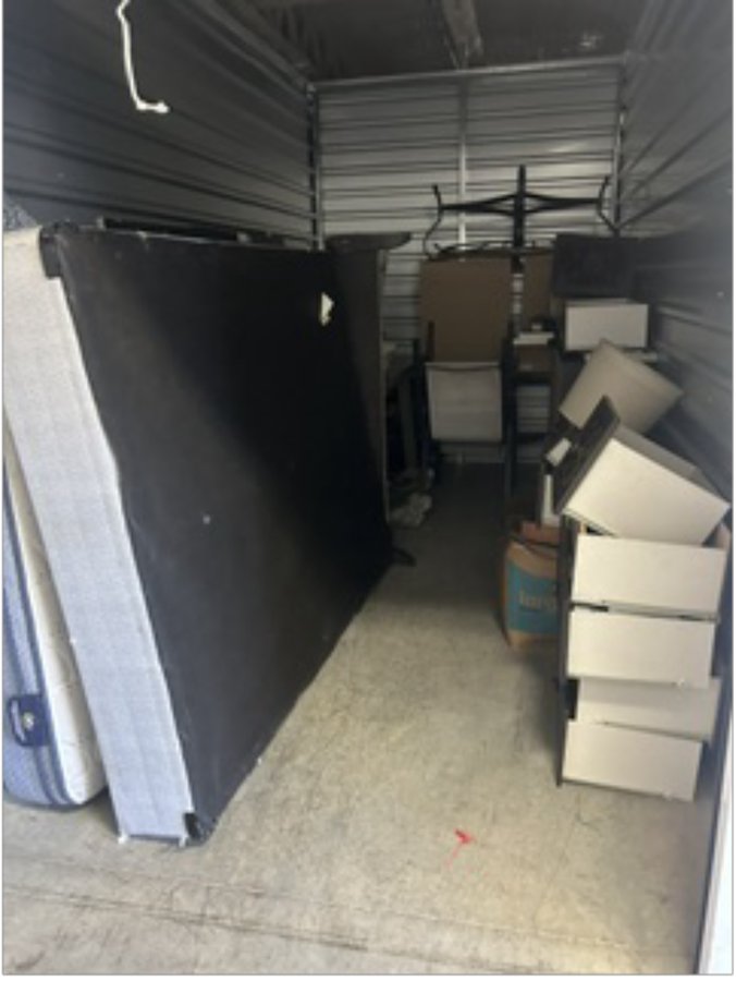 8 x 15 storage unit in Hampton, VA