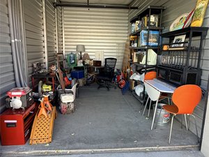 10 x 20 storage unit in Chino Hills, CA