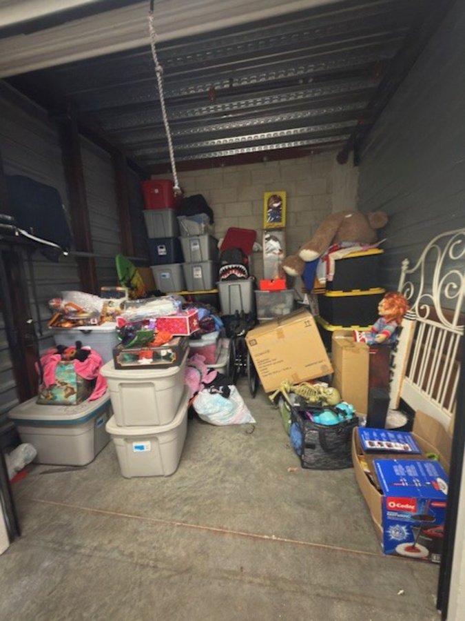 10 x 10 storage unit in La Habra, CA