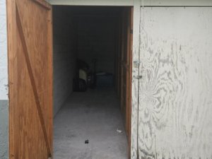 5 x 20 storage unit in Largo, FL