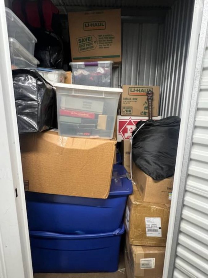 5 x 5 storage unit in Cicero, IL