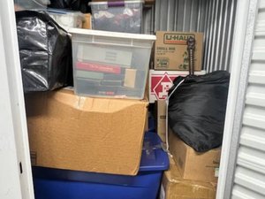 5 x 5 storage unit in Cicero, IL