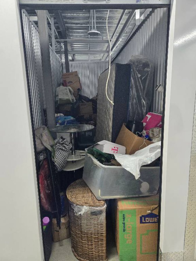 5 x 15 storage unit in Richmond, VA