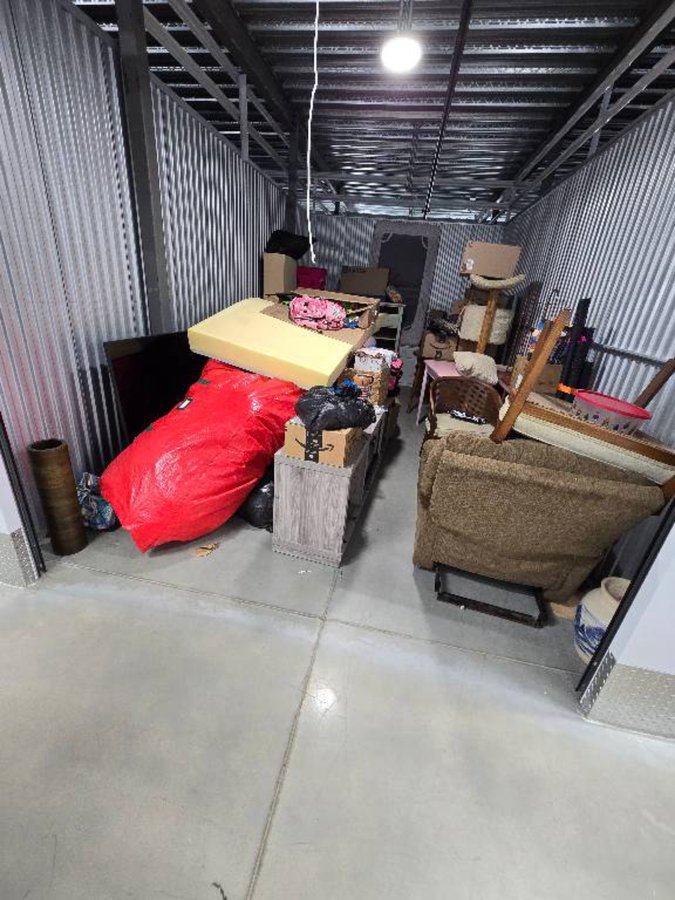 10 x 19 storage unit in Richmond, VA
