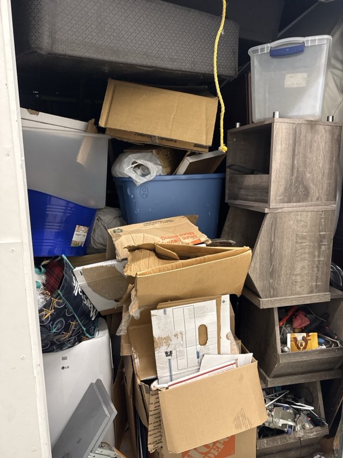 10 x 10 storage unit in San Diego, CA