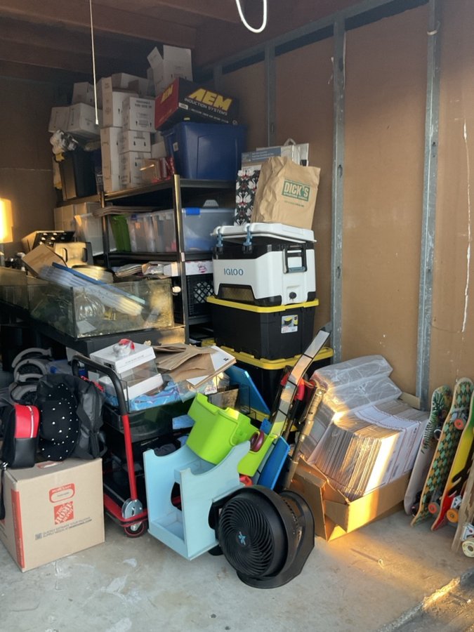 10 x 15 storage unit in San Diego, CA