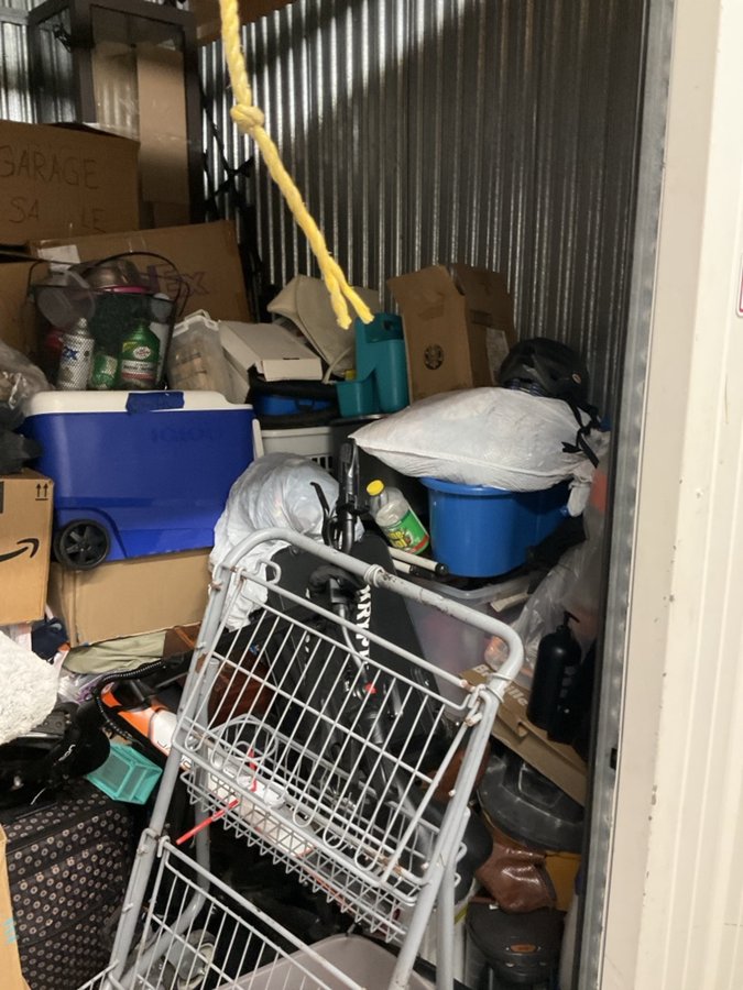 10 x 10 storage unit in San Diego, CA