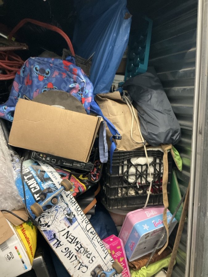 10 x 10 storage unit in San Diego, CA
