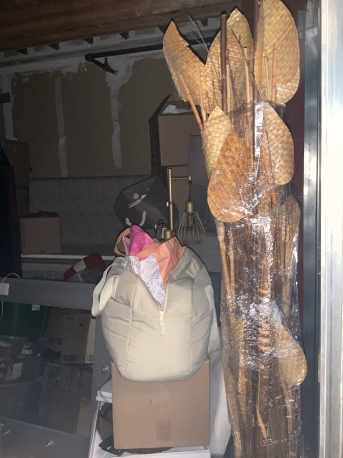 10 x 15 storage unit in San Diego, CA