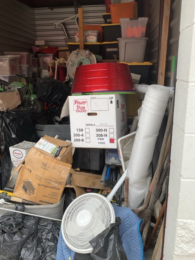 10 x 20 storage unit in El Cajon, CA