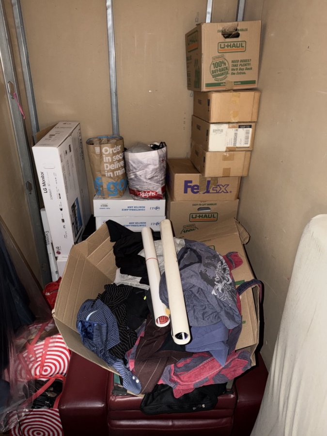 5 x 10 storage unit in San Diego, CA