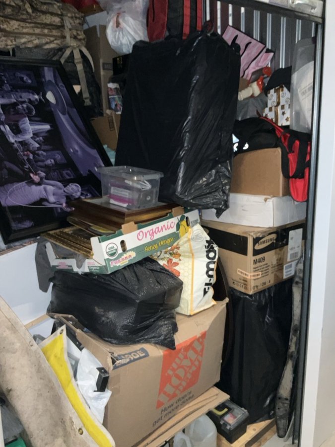10 x 10 storage unit in Chula Vista, CA