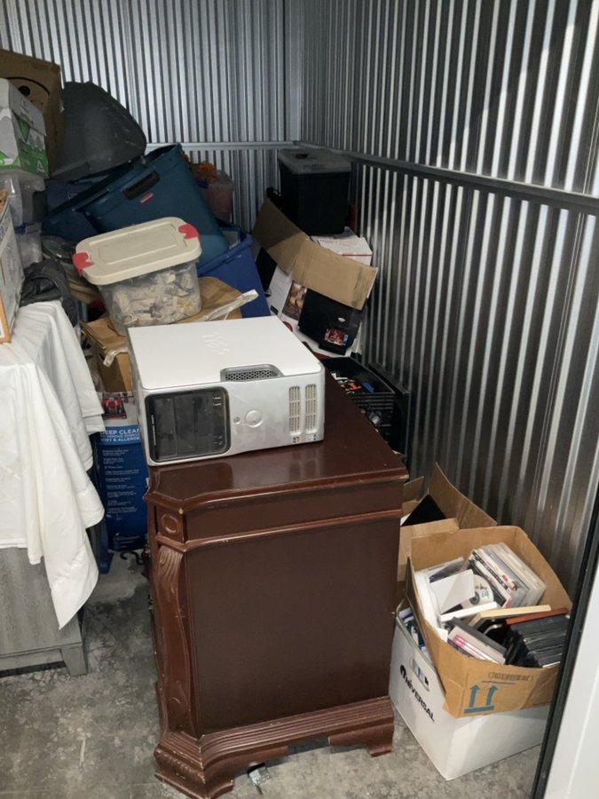 10 x 10 storage unit in Chula Vista, CA