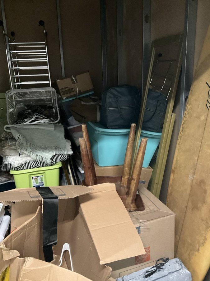 7 x 10 storage unit in San Diego, CA