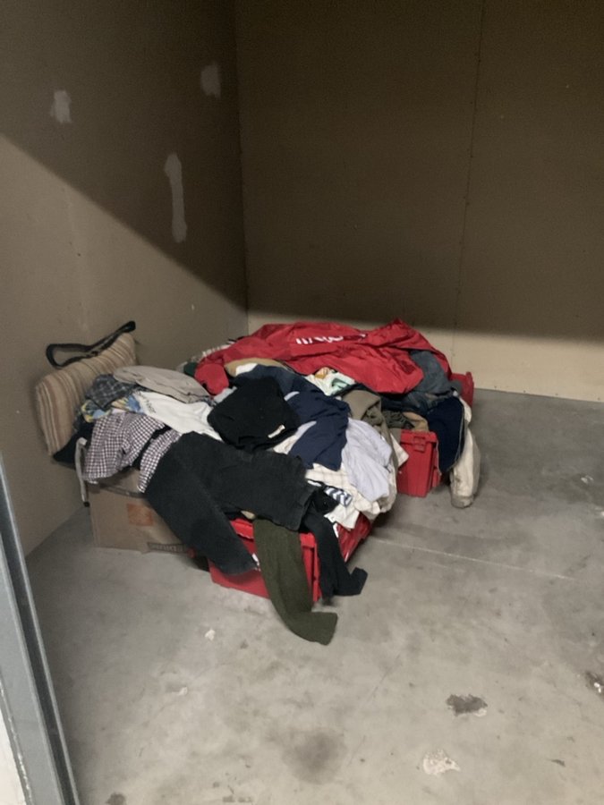 10 x 10 storage unit in San Diego, CA