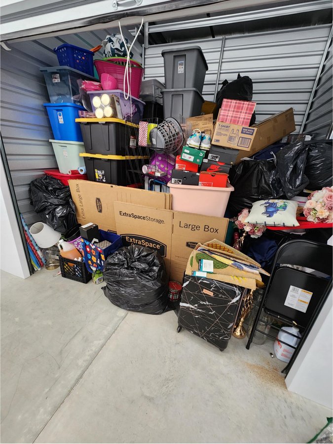 10 x 10 storage unit in Winston-salem, NC