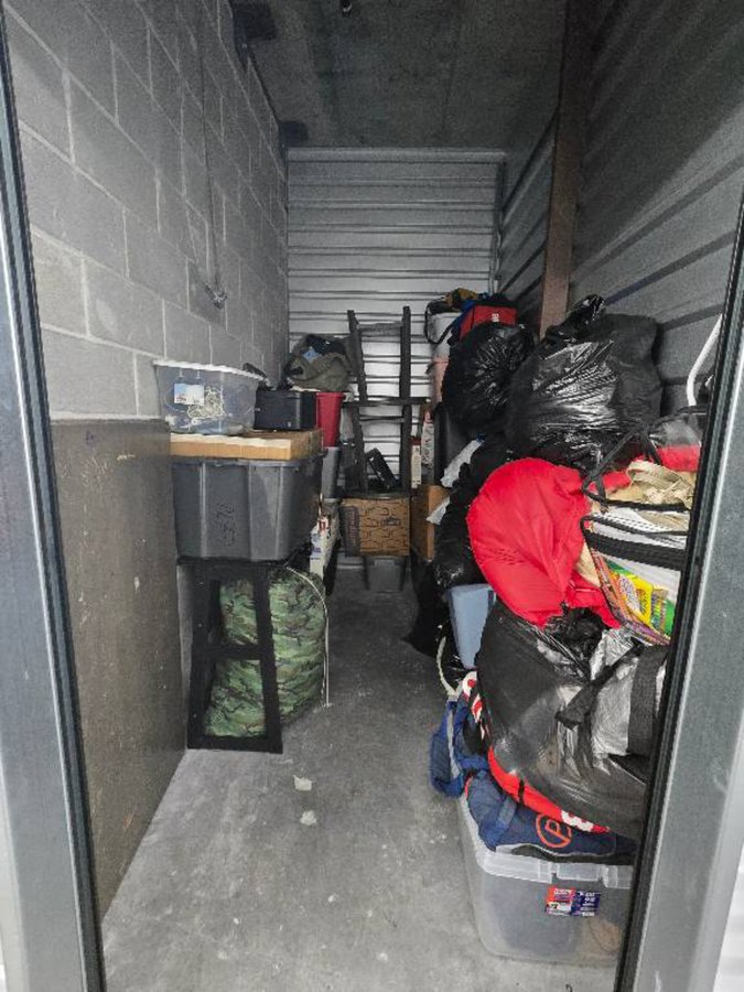 5 x 10 storage unit in Houston, TX