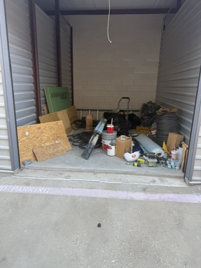 10 x 15 storage unit in Dallas, TX