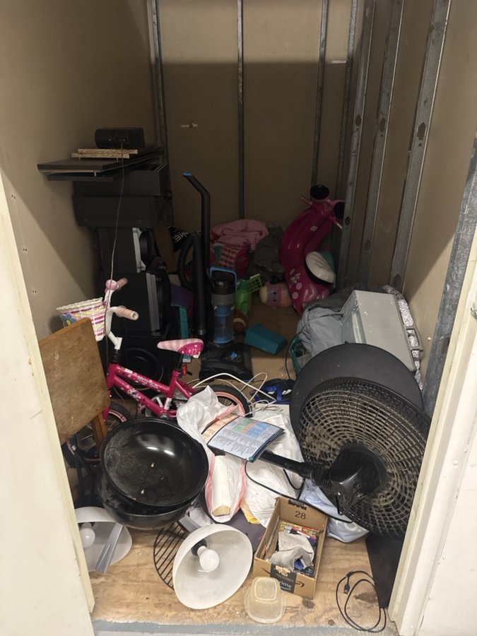 5 x 10 storage unit in San Diego, CA