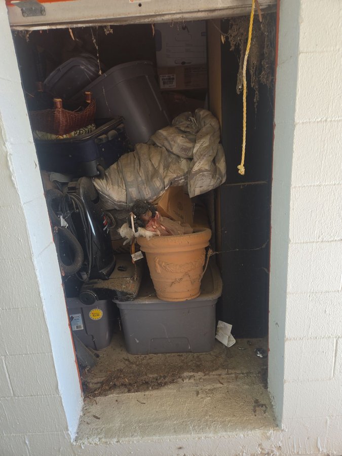5 x 10 storage unit in Matthews, NC