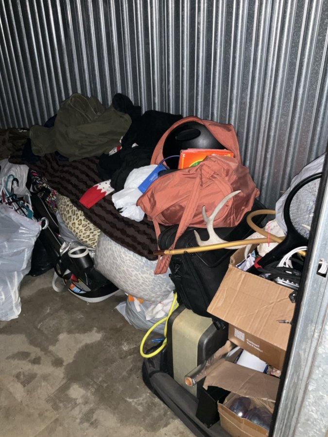 10 x 10 storage unit in San Diego, CA