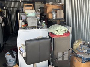 10 x 20 storage unit in San Diego, CA