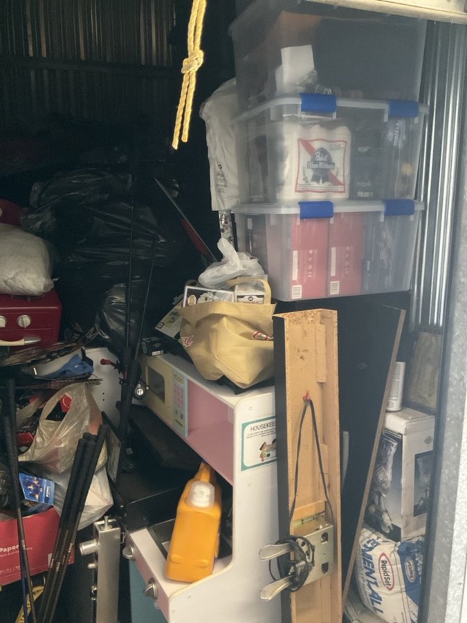 10 x 10 storage unit in San Diego, CA