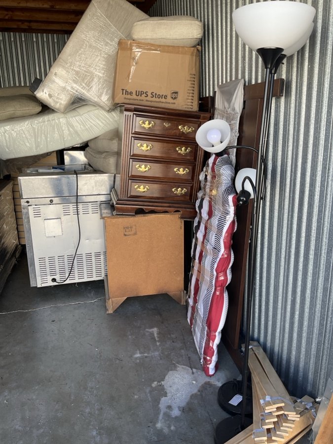 10 x 20 storage unit in San Diego, CA