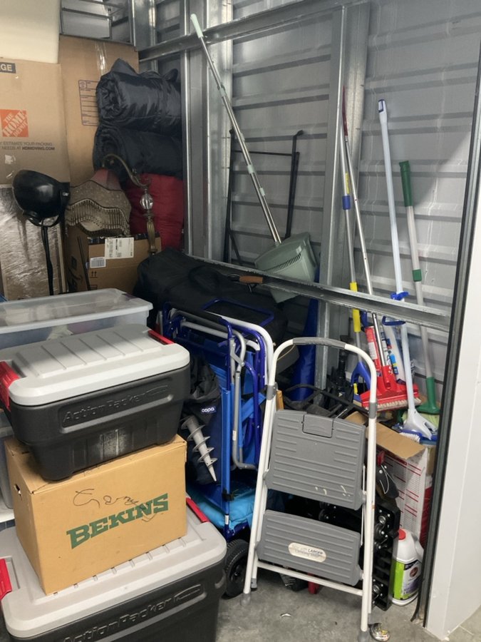 10 x 15 storage unit in Lemon Grove, CA