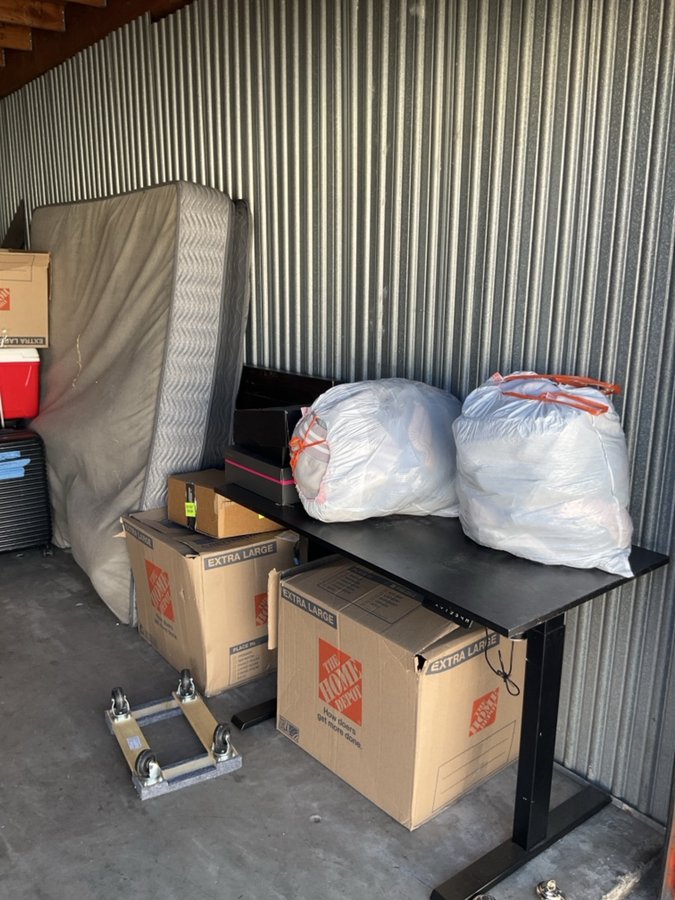 10 x 20 storage unit in San Diego, CA