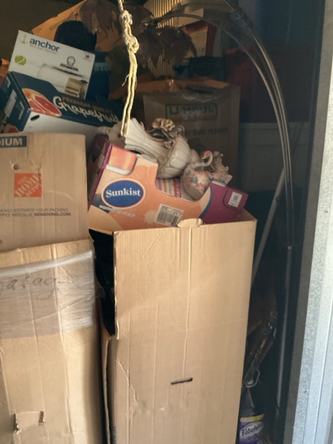 10 x 20 storage unit in San Diego, CA