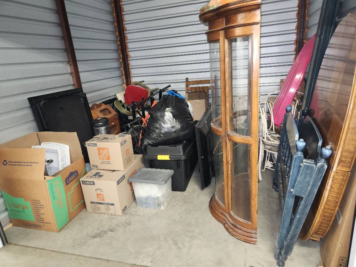 10 x 10 storage unit in Mesquite, TX