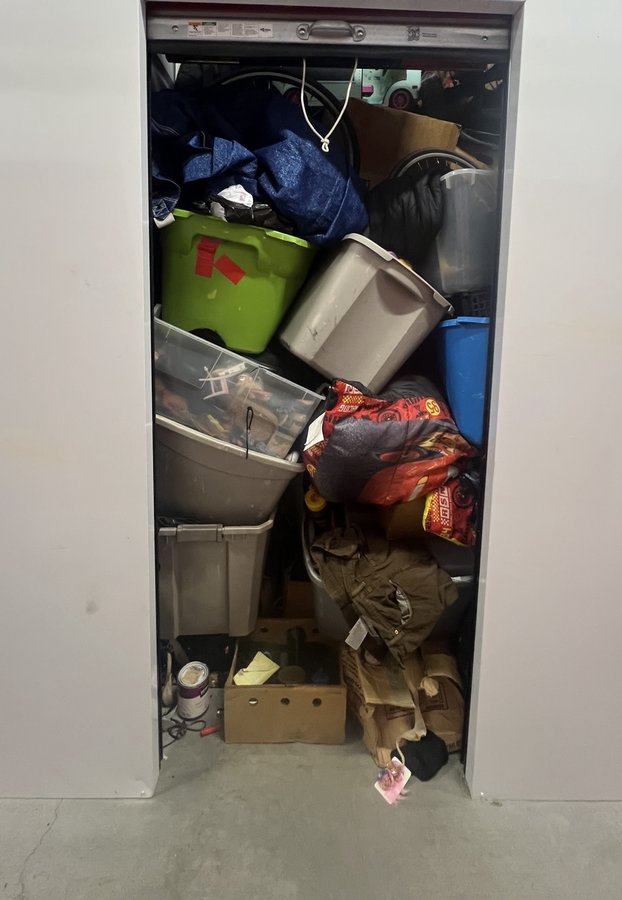5 x 10 storage unit in Commerce, CA