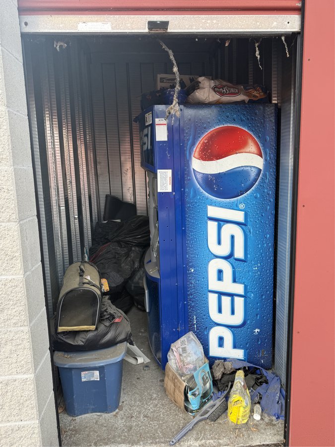 5 x 10 storage unit in Novi, MI