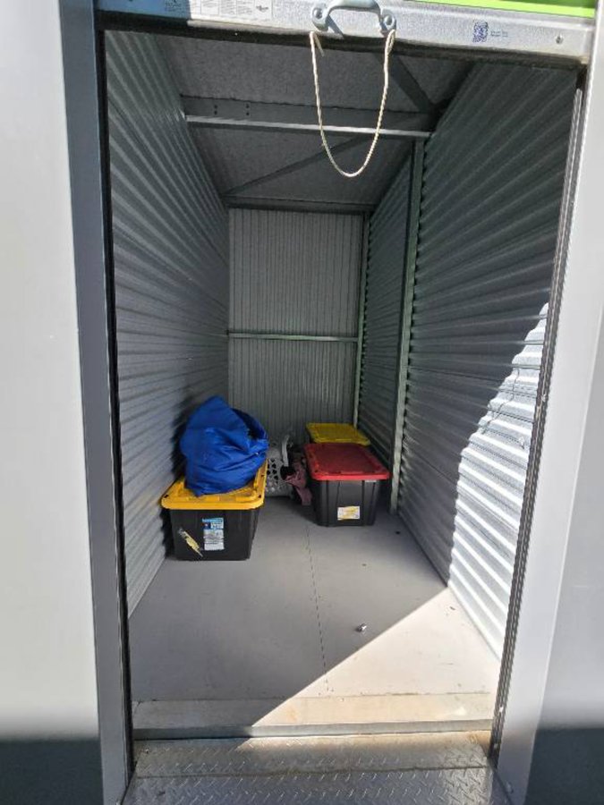 5 x 5 storage unit in Palmdale, CA