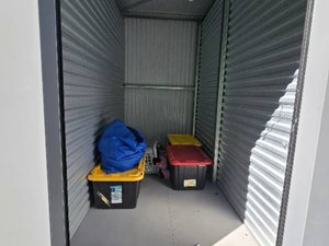 5 x 5 storage unit in Palmdale, CA