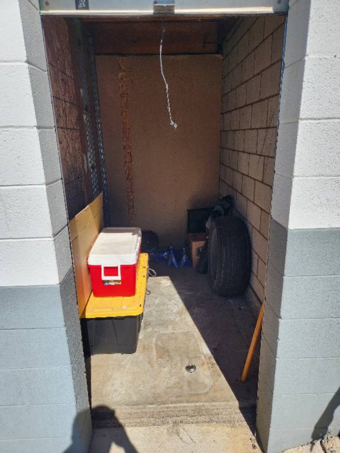 5 x 10 storage unit in Moreno Valley, CA