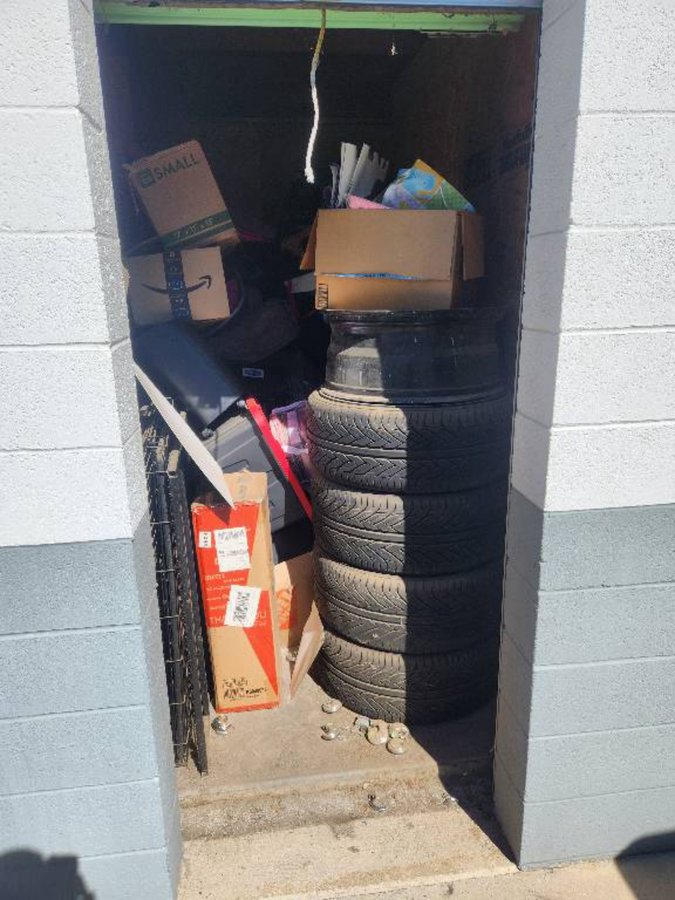 5 x 10 storage unit in Moreno Valley, CA